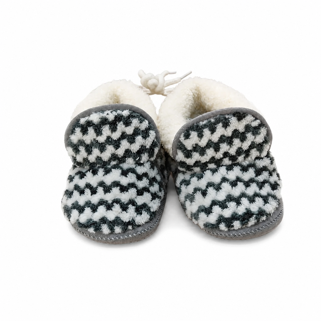 Kids Boon Cozy Fleece-Lined Baby Booties – Black & White Chevron Plush Slippers